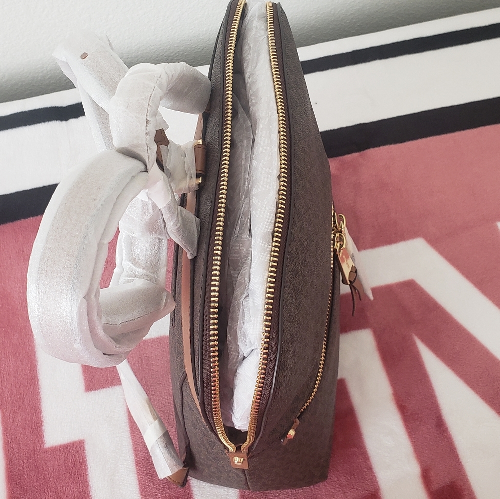 NWT Rhea Zip MD Slim Backpack - Picture 7 of 11